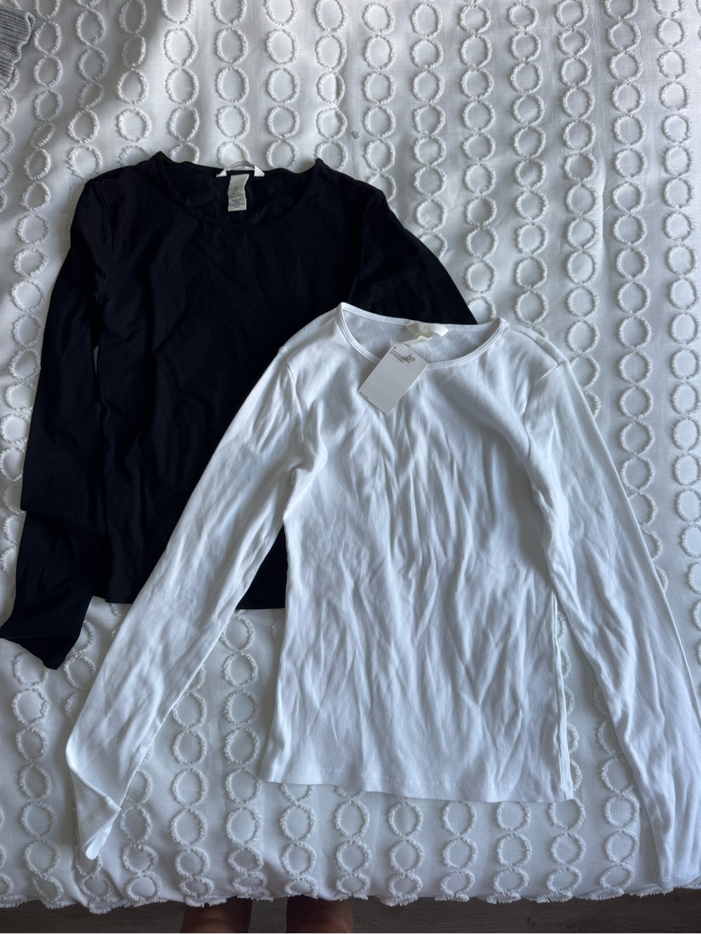 2 FOR 1 H&M Black & White Long Sleeve Tee Set